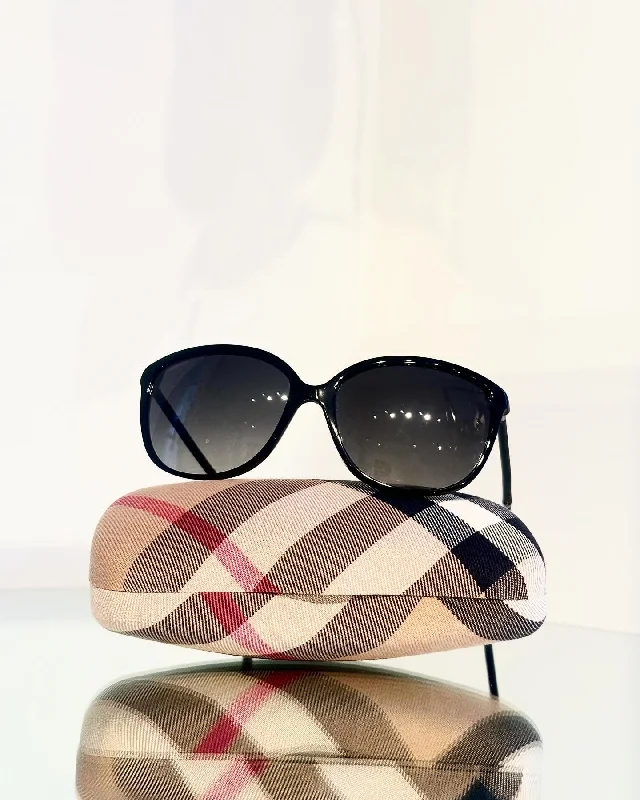 BURBERRY Oversized Polarized Sunglasses