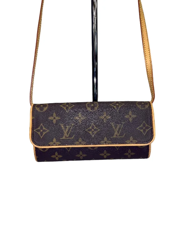 Crossbody Designer By Louis Vuitton  Size: Medium