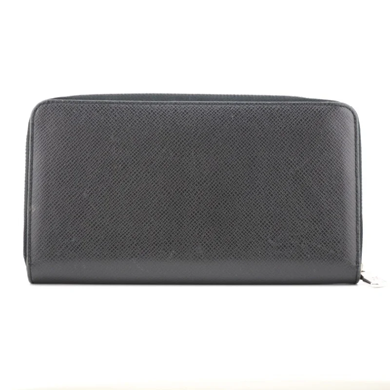 LOUIS VUITTON M30056 Zippy Organizer Taiga Long Wallet Black Men's