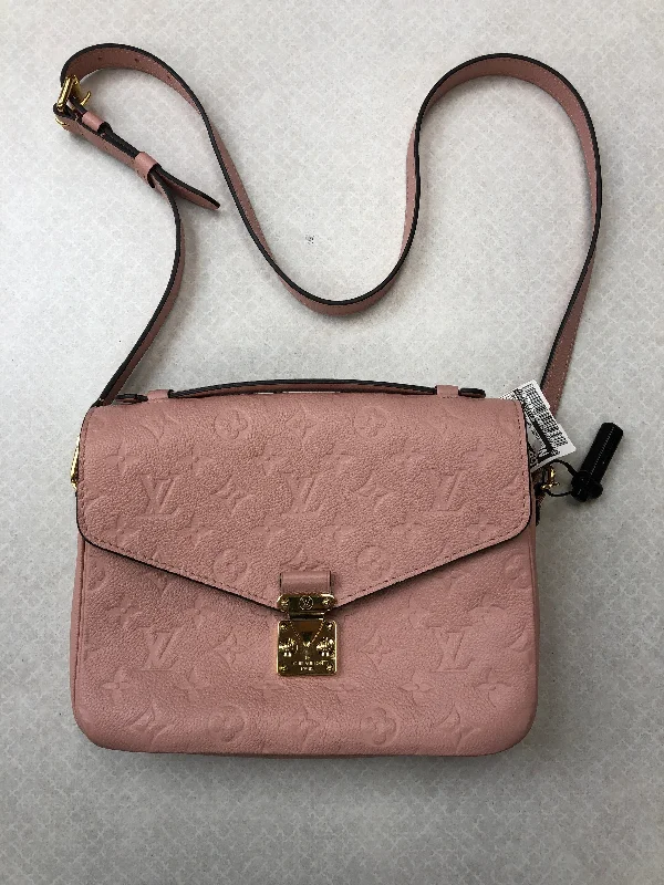 Crossbody Luxury Designer By Louis Vuitton  Size: Medium